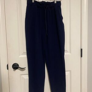 Lululemon Athletica Blue Ankle Cropped Pants